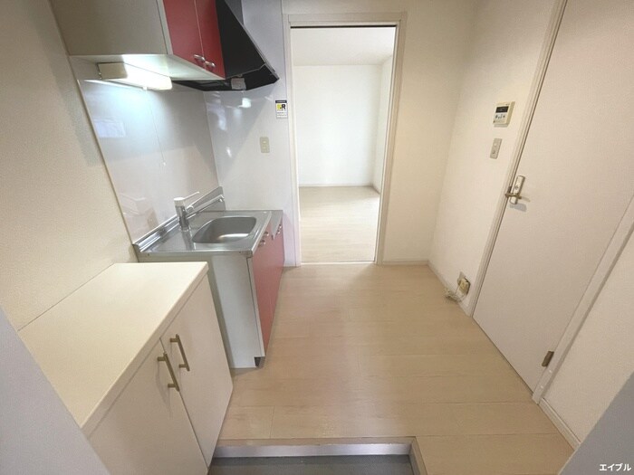 物件内観写真11　(廊下)