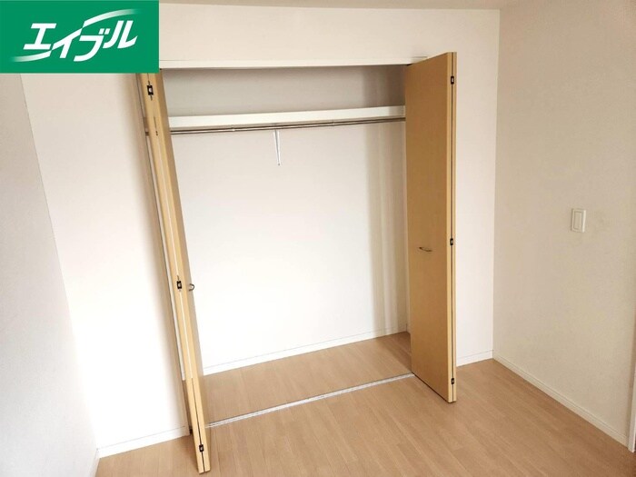 物件内観写真5　(収納)