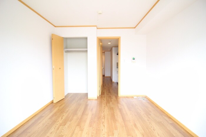 物件内観写真11　(室内からの展望)