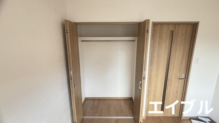 物件内観写真13　(収納)
