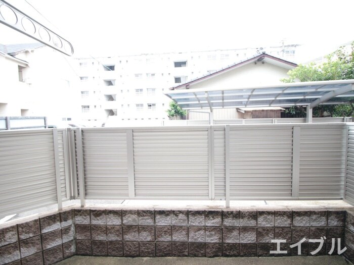 物件内観写真14　(室内からの展望)