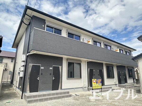 建築中