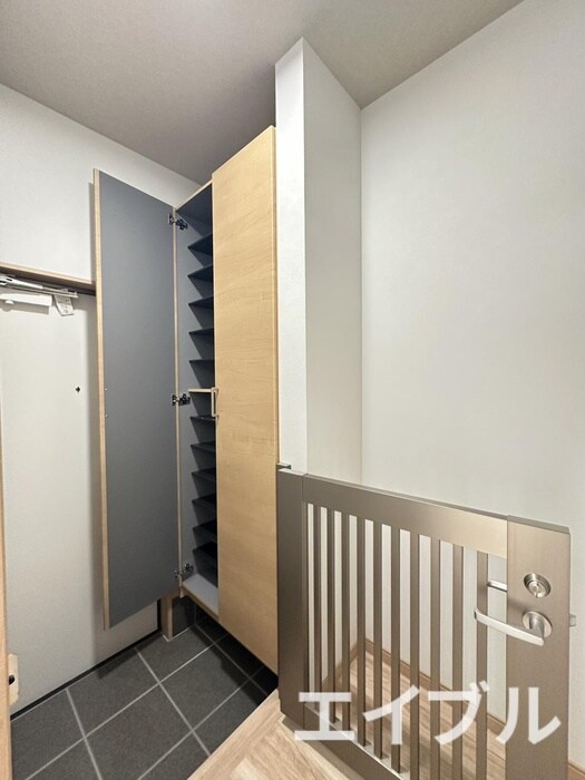 物件内観写真14　(靴箱)