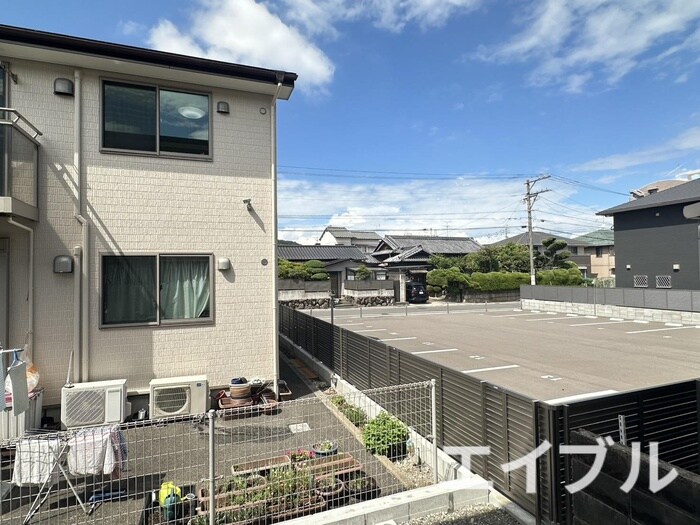 物件内観写真16　(室内からの展望)