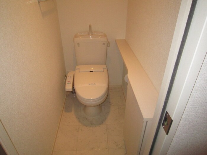 物件内観写真11　(トイレ)