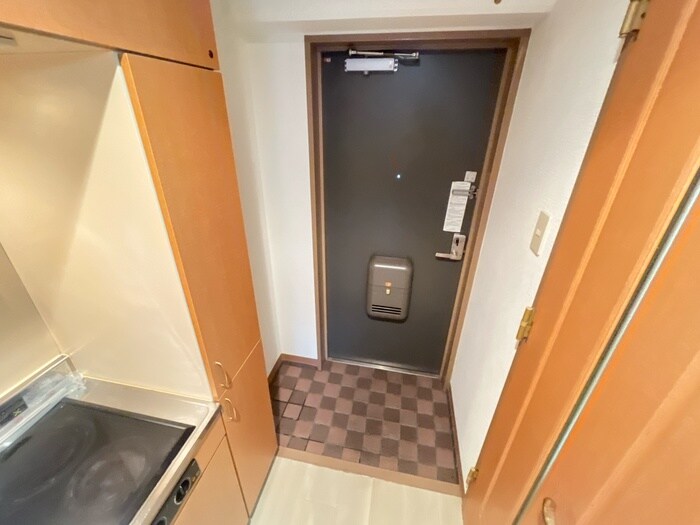 物件内観写真10　(玄関)