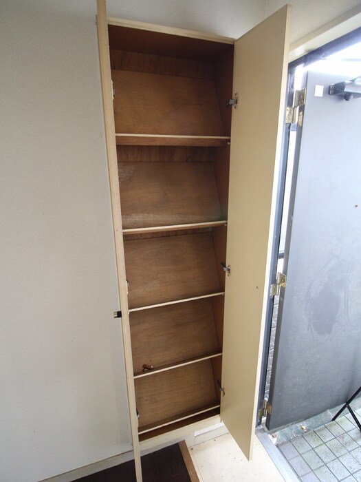 物件内観写真15　(靴箱)