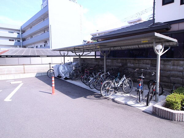駐輪場