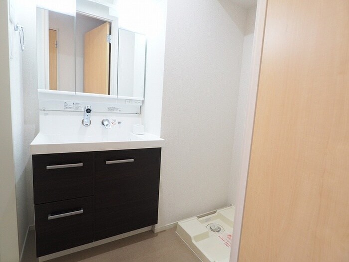 物件内観写真11　(洗面)