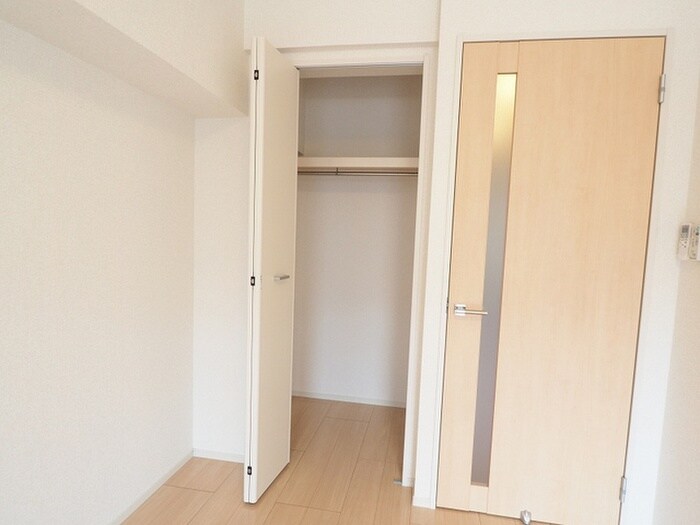 物件内観写真12　(収納)