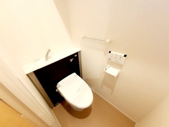 物件内観写真15　(トイレ)