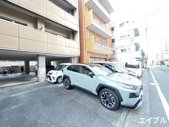 物件外観写真2　(駐車場)