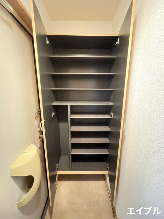 物件内観写真16　(靴箱)