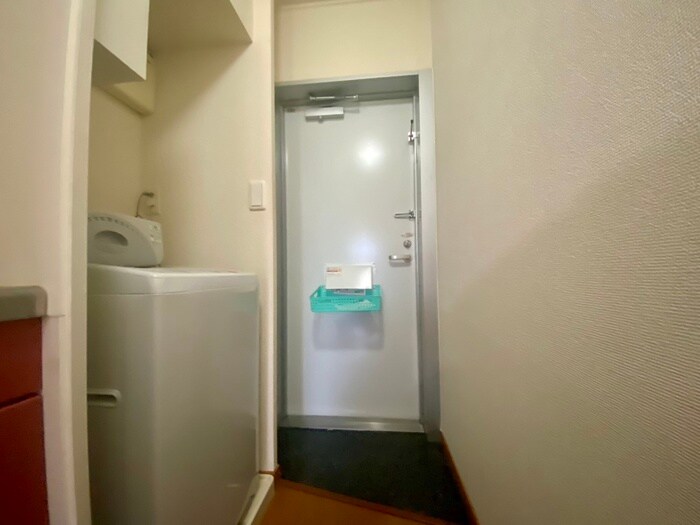 物件内観写真15　(玄関)