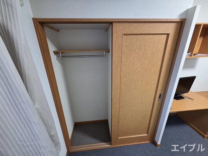 物件内観写真16　(収納)