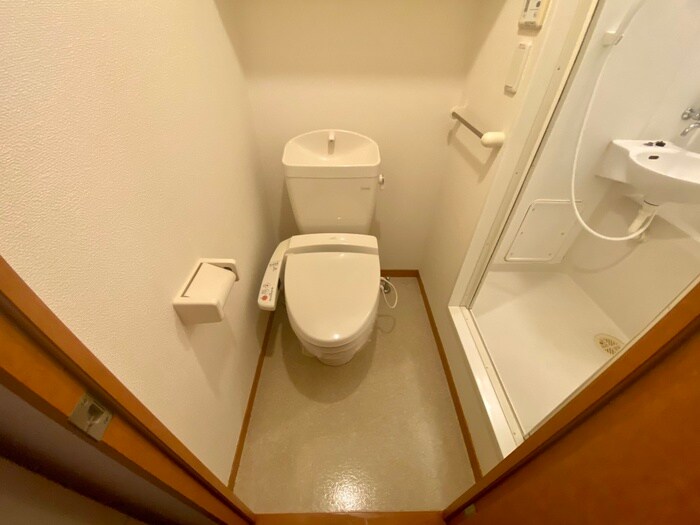 物件内観写真18　(トイレ)