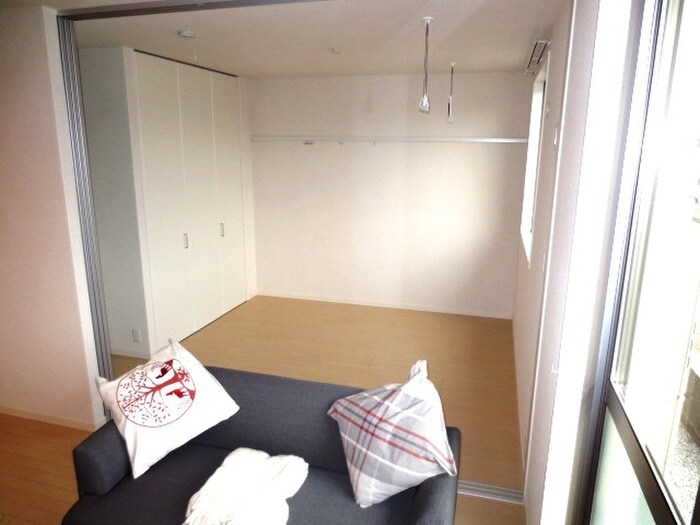 物件内観写真10　(居室)