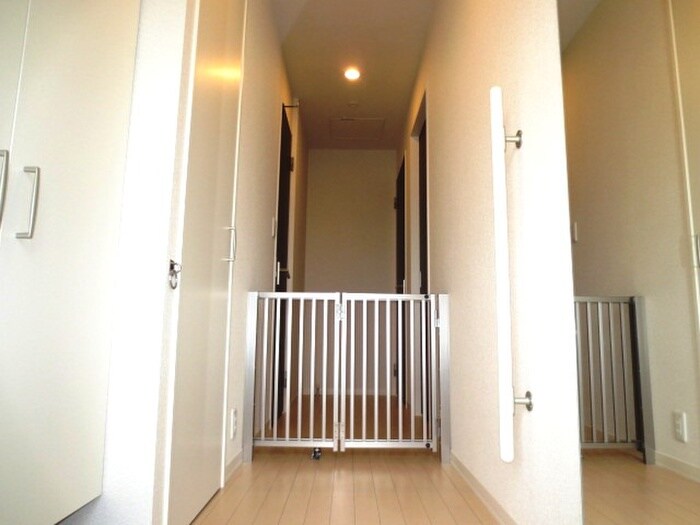 物件内観写真16　(廊下)