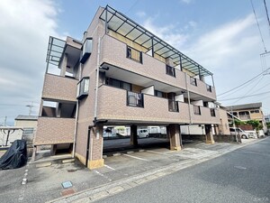 プレシャス志免外観写真