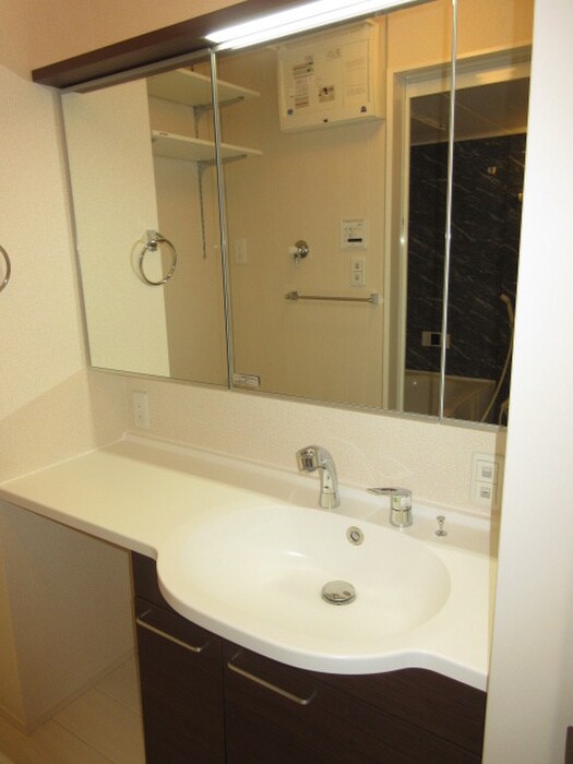 物件内観写真14　(洗面)