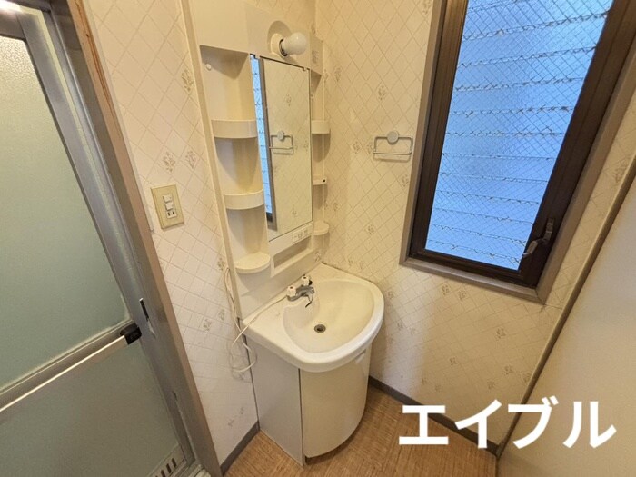 物件内観写真8　(洗面)