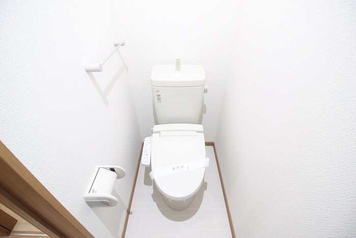 物件内観写真13　(トイレ)