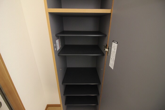 物件内観写真16　(靴箱)