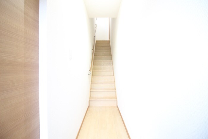 物件内観写真17　(廊下)