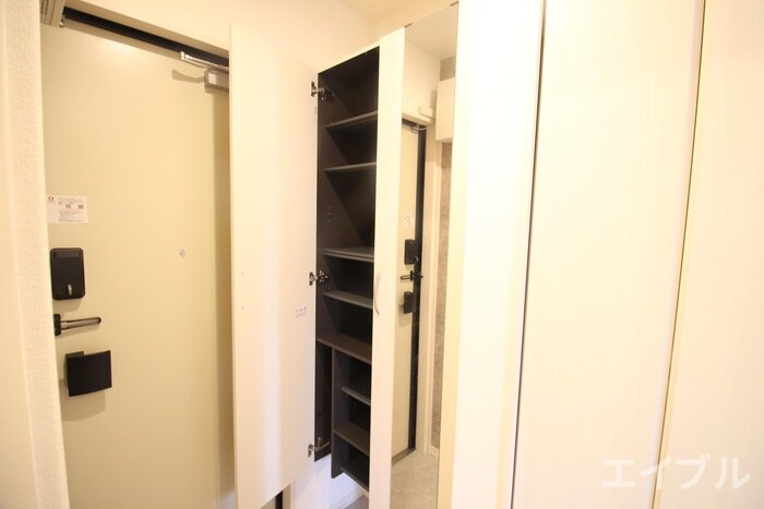 物件内観写真15　(靴箱)