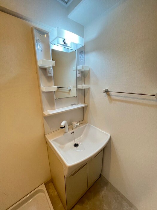 物件内観写真9　(洗面)