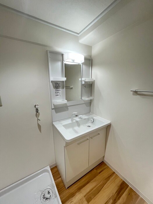 物件内観写真11　(洗面)