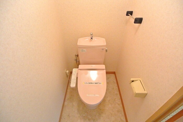 物件内観写真14　(トイレ)