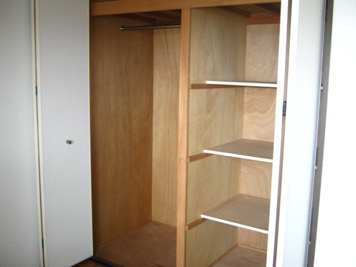 物件内観写真13　(収納)