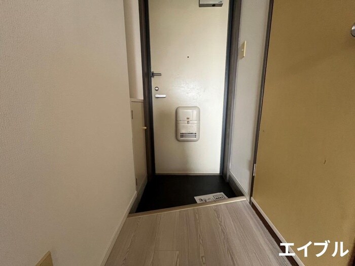 物件内観写真15　(廊下)