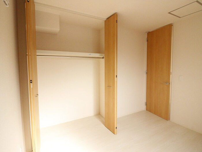 物件内観写真12　(収納)