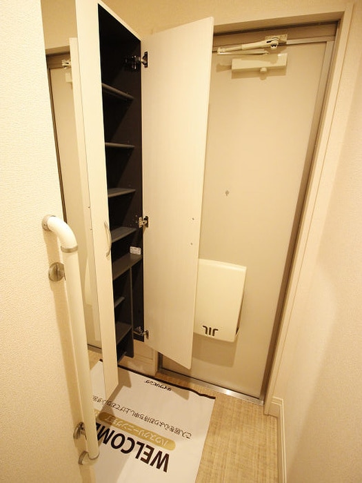 物件内観写真19　(靴箱)
