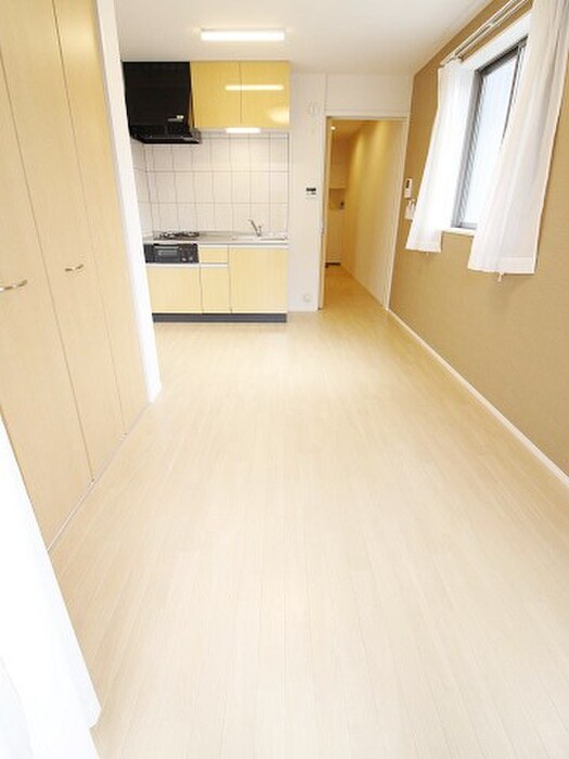 物件内観写真4　(居室)