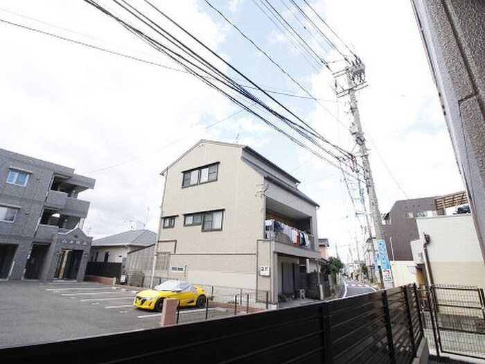 物件内観写真13　(室内からの展望)