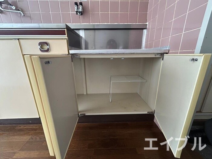 物件内観写真18　(収納)