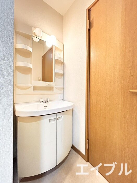 物件内観写真8　(洗面)