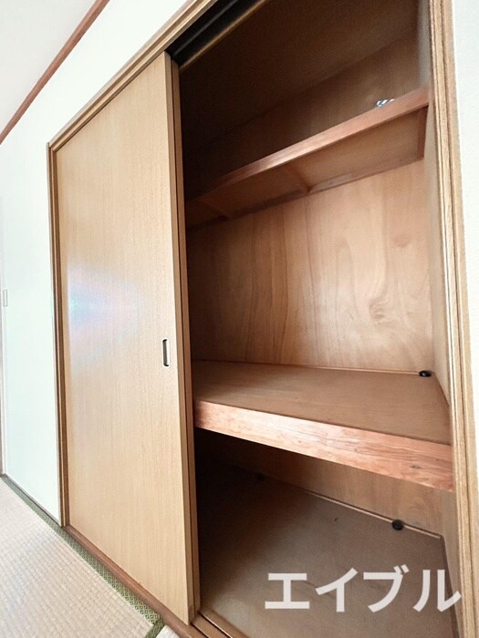 物件内観写真18　(収納)