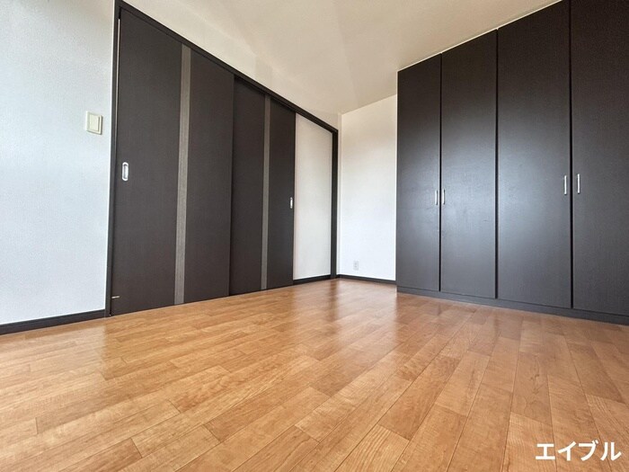 物件内観写真2　(居室)