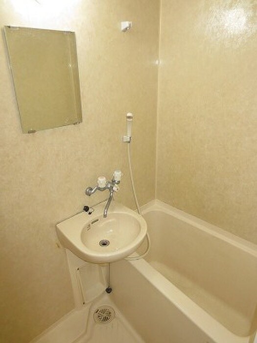 物件内観写真10　(バス／シャワールーム等)