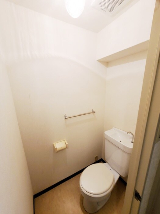 物件内観写真13　(トイレ)