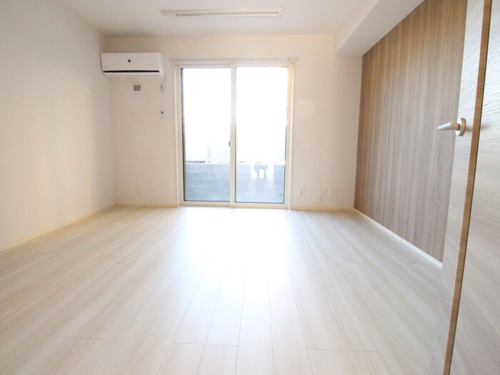 物件内観写真6　(居室)