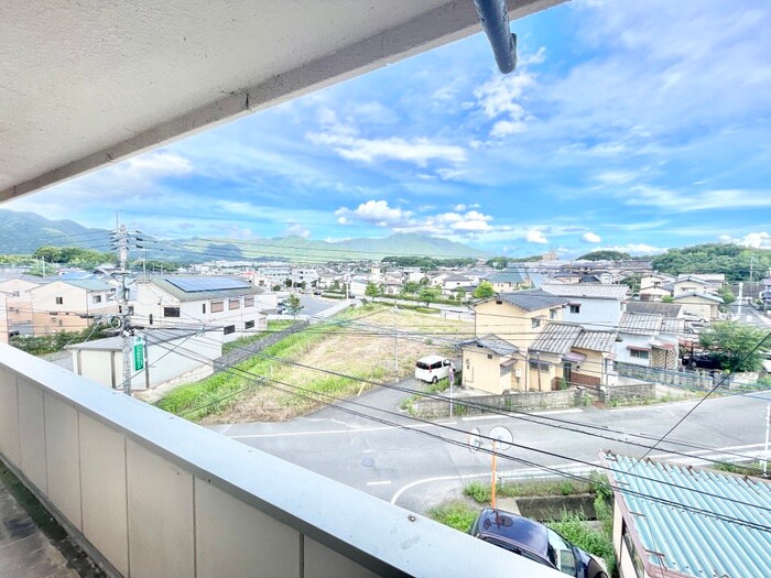 物件内観写真11　(室内からの展望)