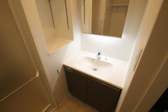 物件内観写真13　(洗面)