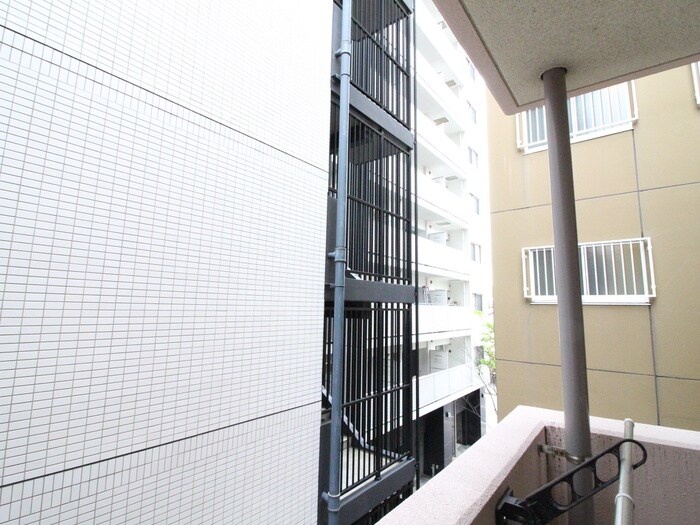 物件内観写真22　(室内からの展望)