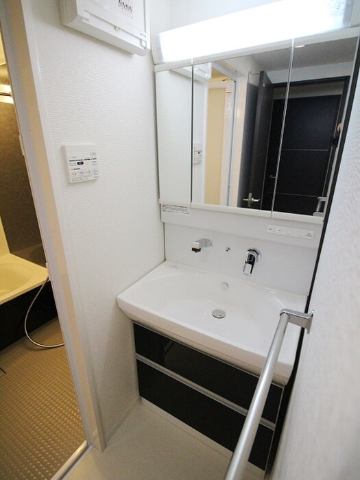 物件内観写真9　(洗面)