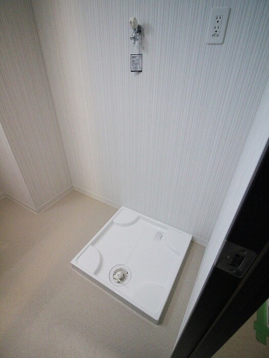 物件内観写真11　(洗濯機置場)